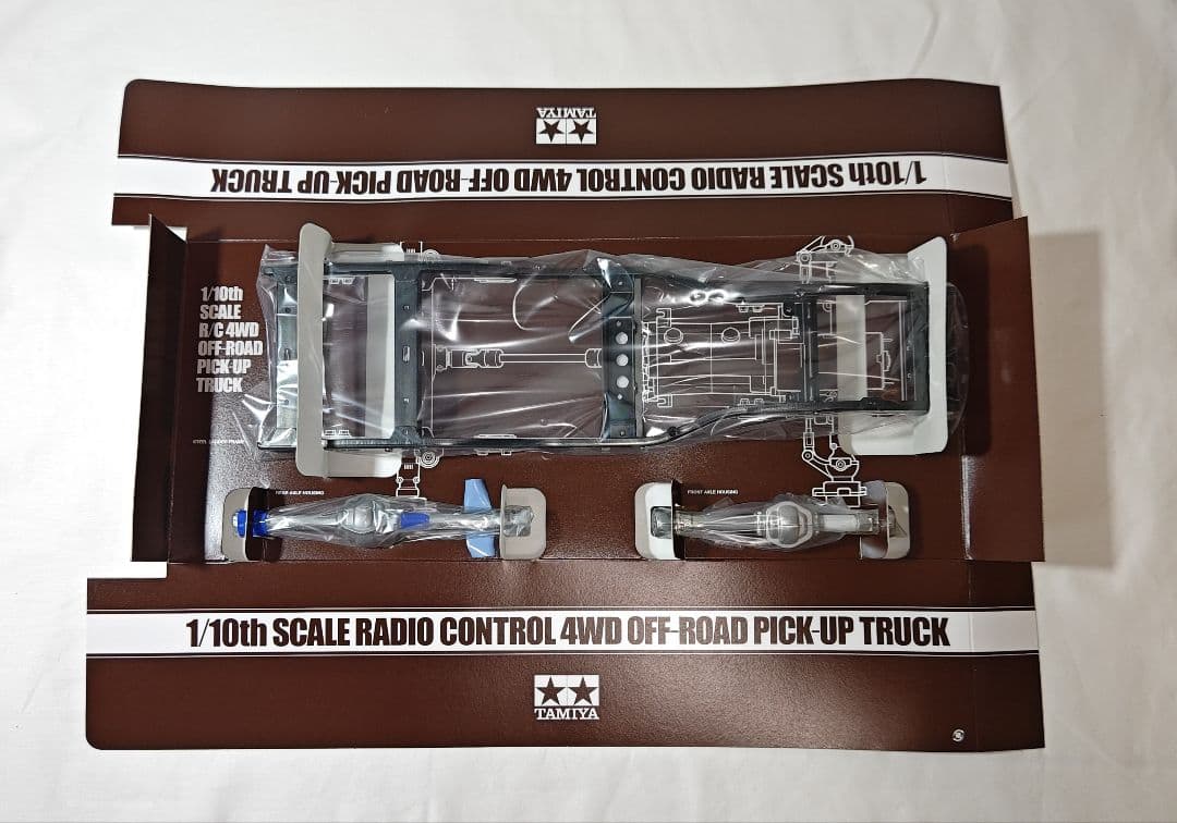 タミヤ　トヨタハイラックスマウンテンライダー 限定品　※未組立超美品！！