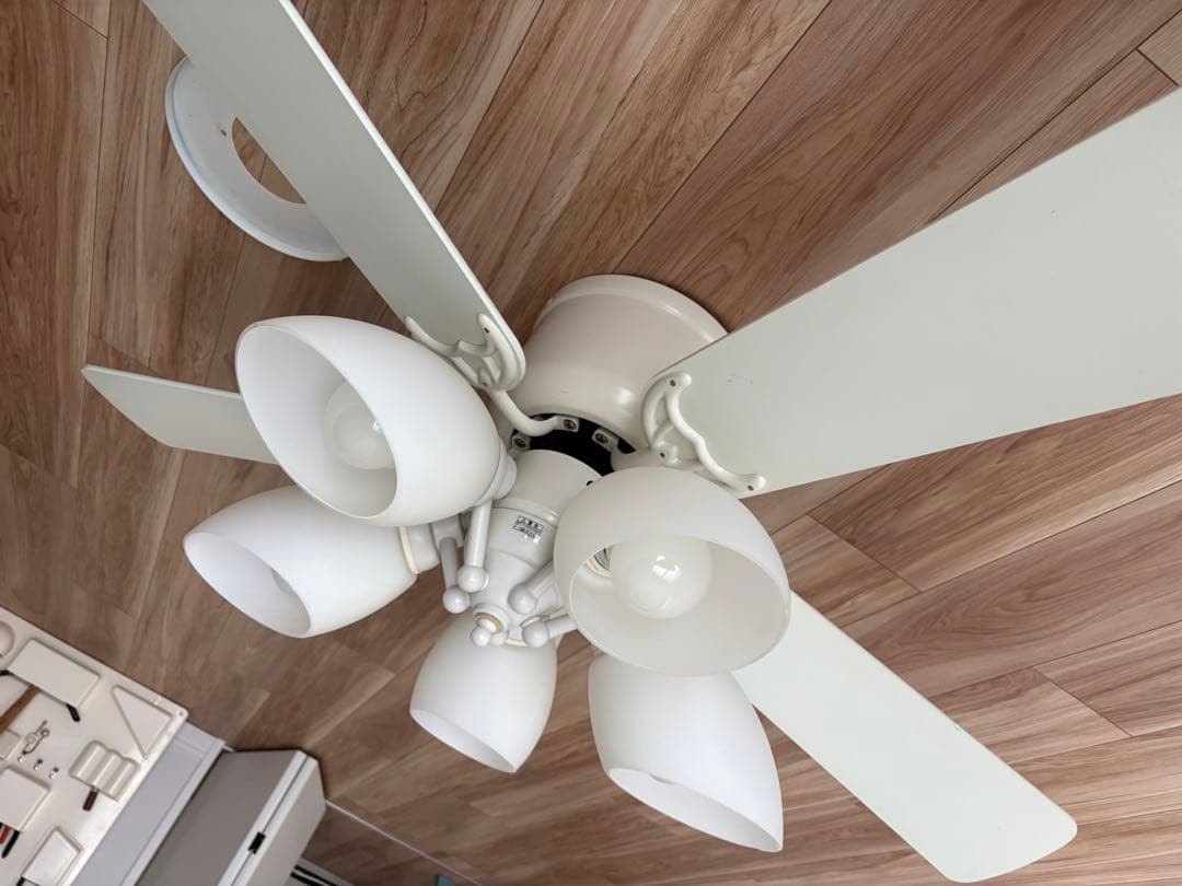 オーデリックホワイトシーリングファン 5灯 リモコン付き