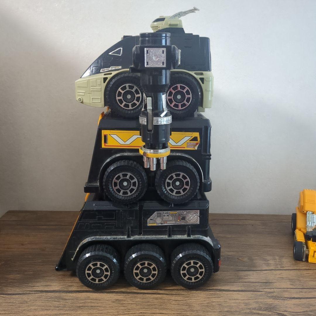 DXビクトレーラー　激走戦隊カーレンジャー　DX VRVロボ