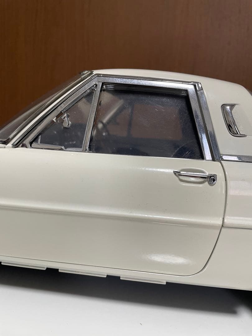 デアゴスティーニ マツダ コスモスポーツ 完成品 エンブレム付