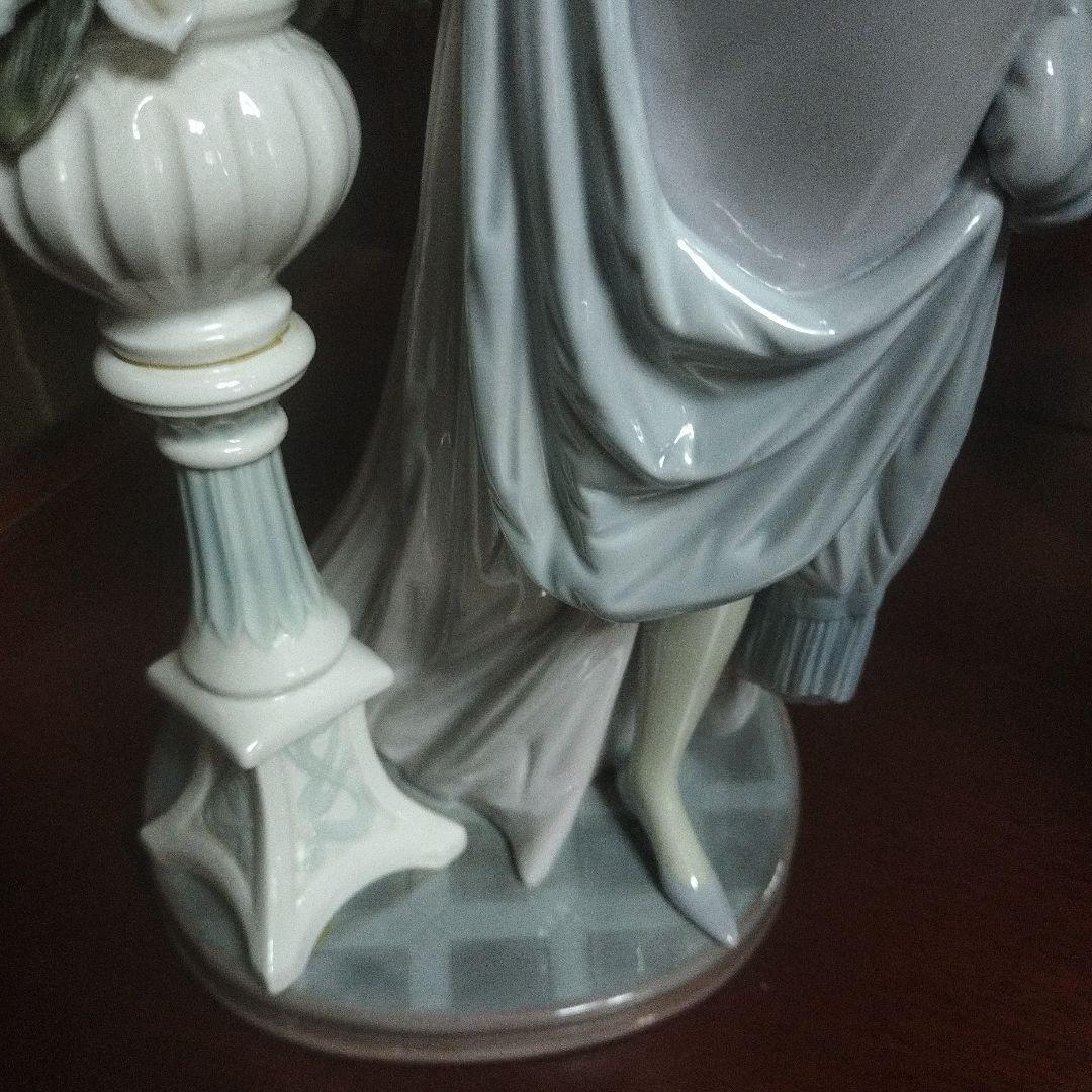 【専用です！】【欠けあり】リヤドロ　大型　 陶器人形　貴婦人　No.5377