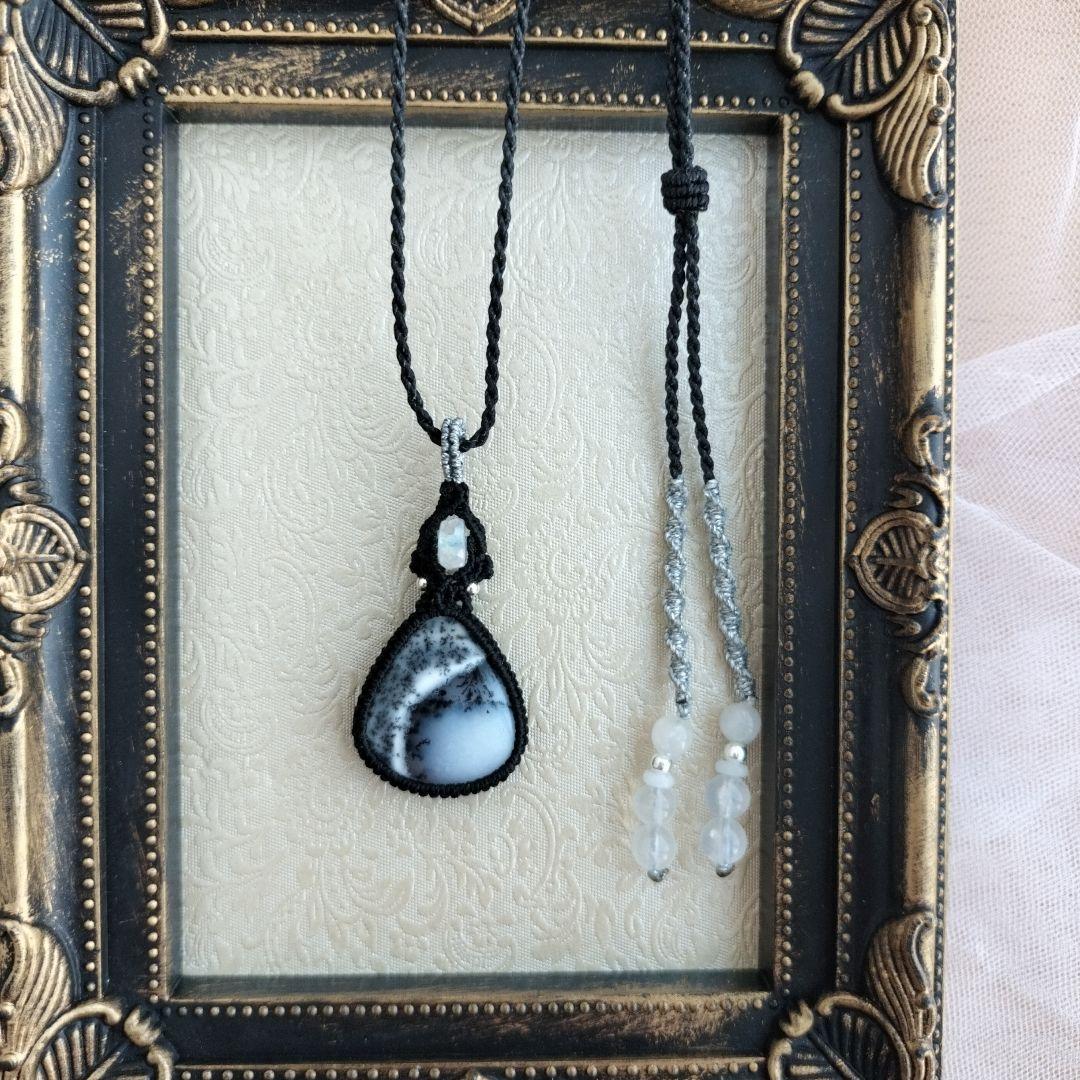 デンドライトオパール　ブルームーンストーン　マクラメ編みネックレス他1点同梱