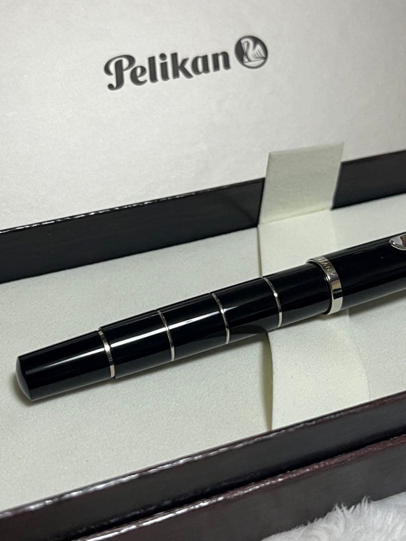 ☆新品未使用 ペリカン 万年筆 クラシック M215 ブラック ニブEF 極細☆