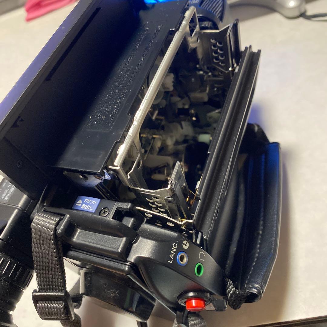 動作品　SONY VideoHi8 HANDYCAM CCD-TR830 ④