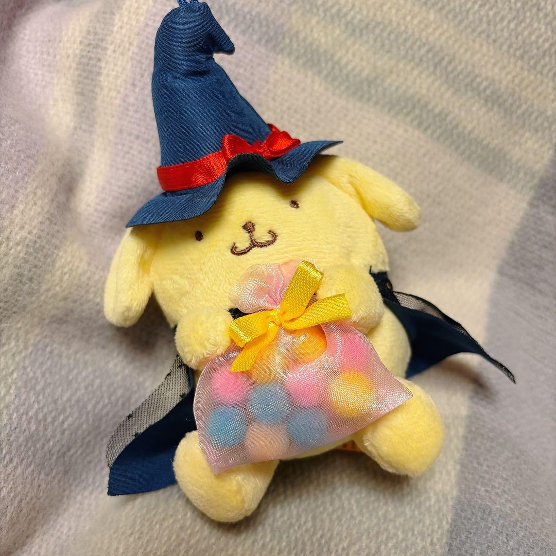 ポムポムプリンカフェ　マスコット　魔法使い