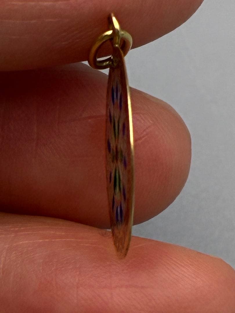 せりな⭐️ ノートルダム聖堂　ペンダント　レディース　k18