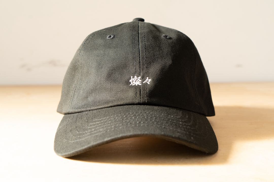 カネコアヤノ　燦々 キャップ ブラック