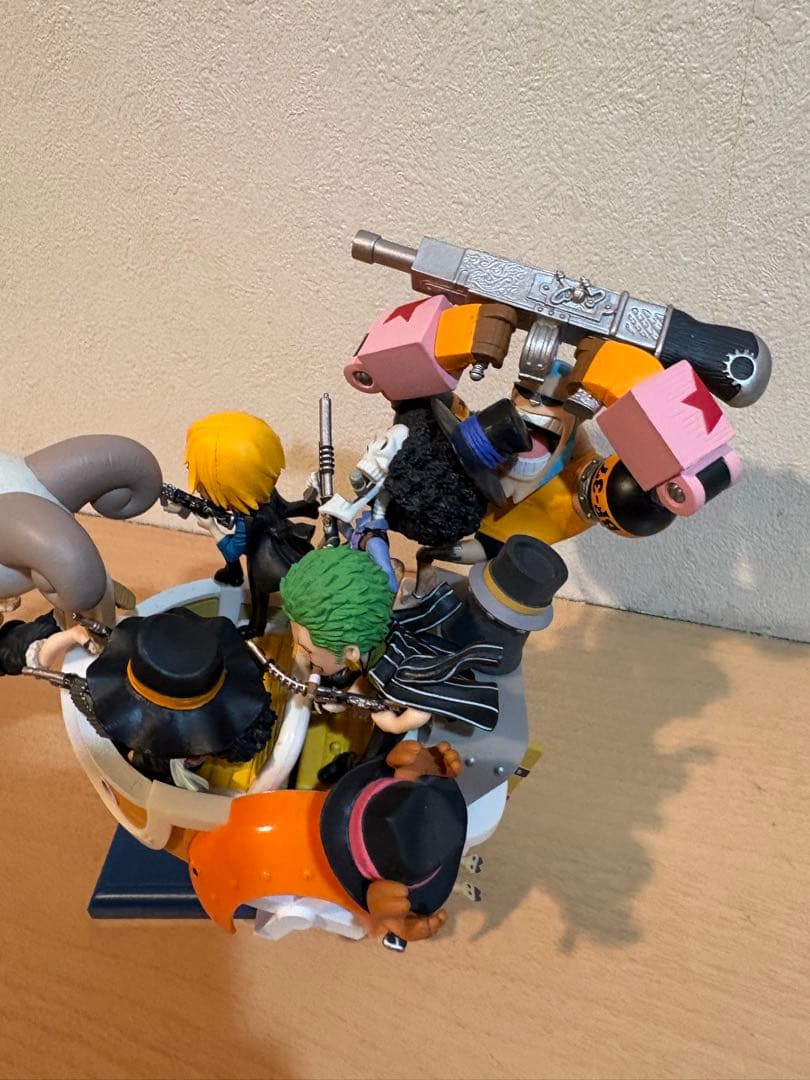 ワンピース ワールドコレクタブルフィギュア ミニメリー号 ATTACK