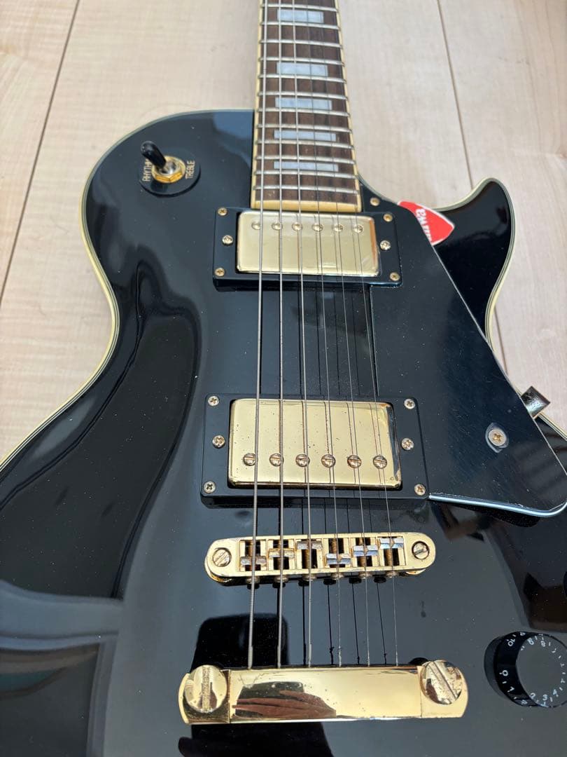 BUSKER'S バスターズ　ブラック エレキギター ゴールドパーツ