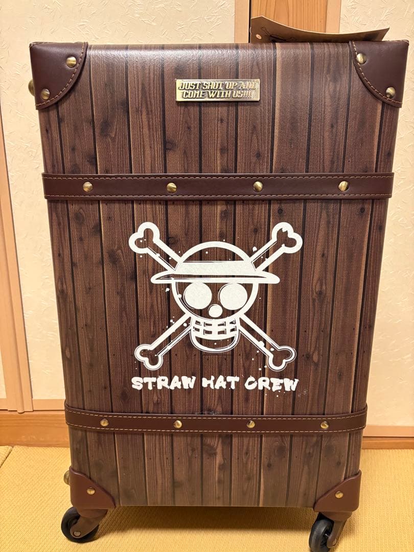ワンピース 麦わらストア キャリーケース