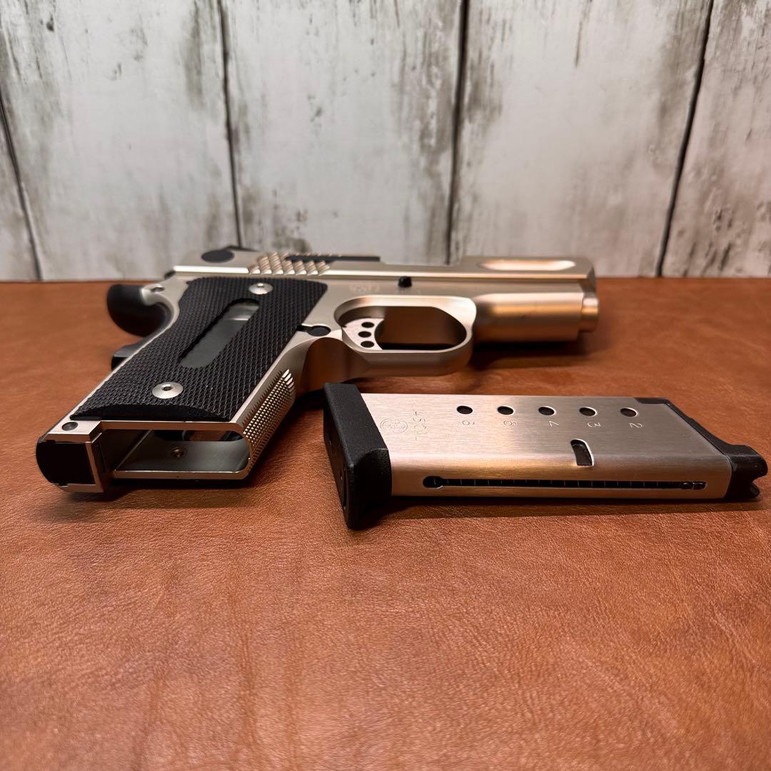 KSC M945 コンパクト・スパイダー　プレミアムメッキモデル　【絶盤品】