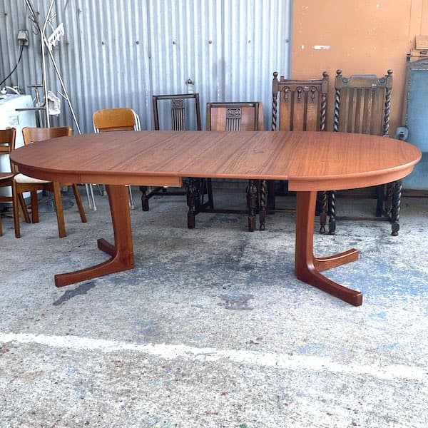 北欧ビンテージ　デンマーク　伸縮ダイニングテーブルテーブル　円形