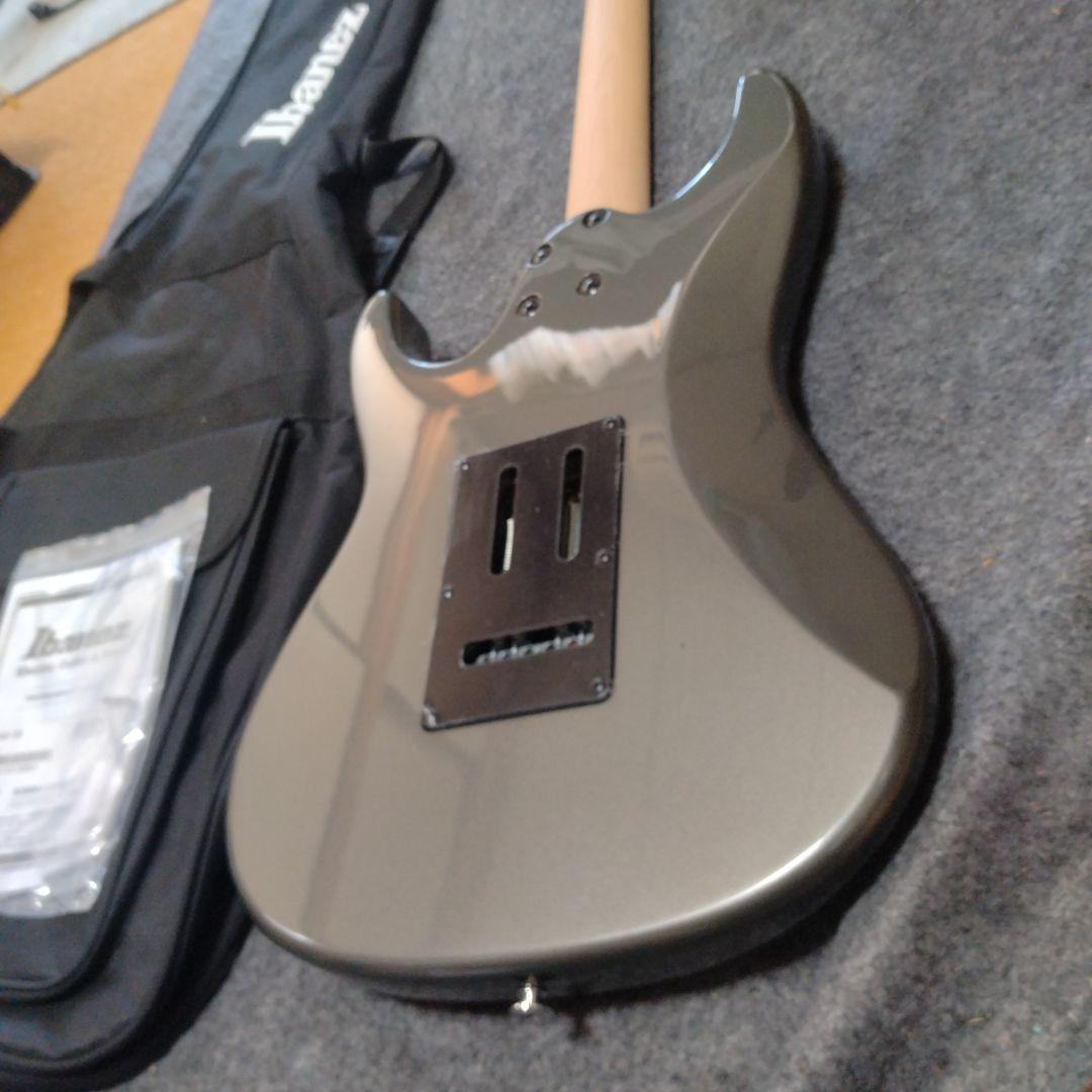 中古美品アイバニーズ　AZES40-TUN エレキギター アーム ケース付き