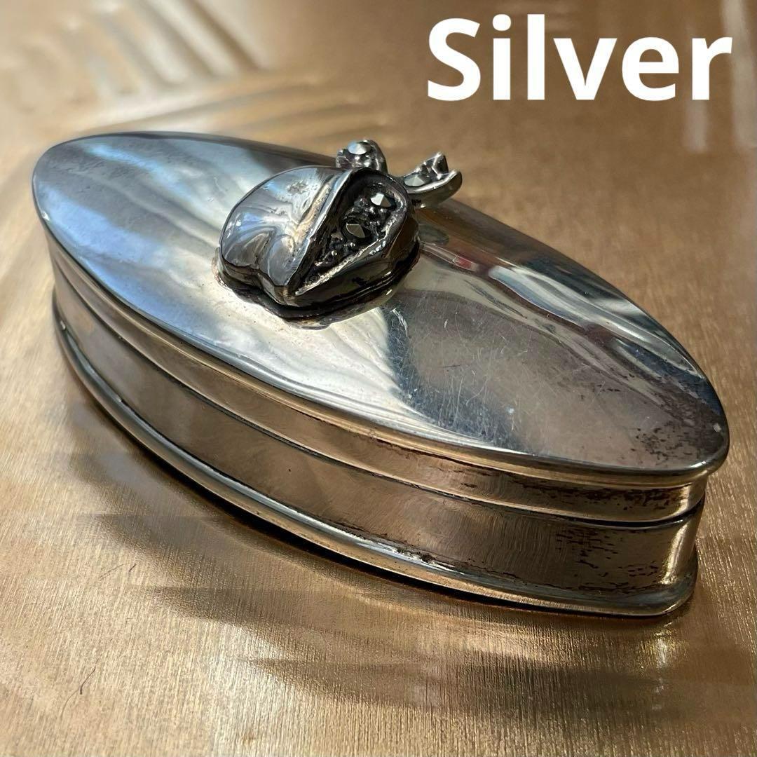 アンティークピルケース　シルバーとマーカサイト　小物入れ　銀雑貨　蚤の市