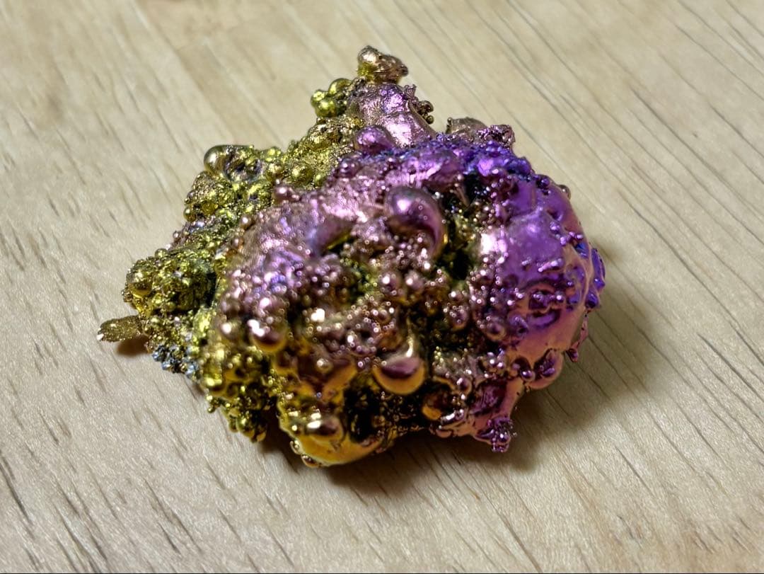 チタン 金属 置き物 オブジェ 熱加工 カラフル 虹色 1点もの