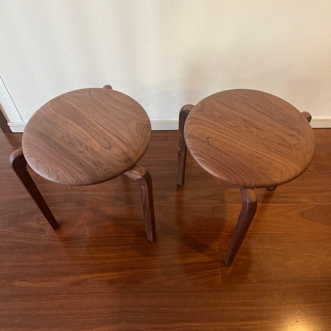 DENTO LISCIO ウォールナット 丸型スツール 3本脚