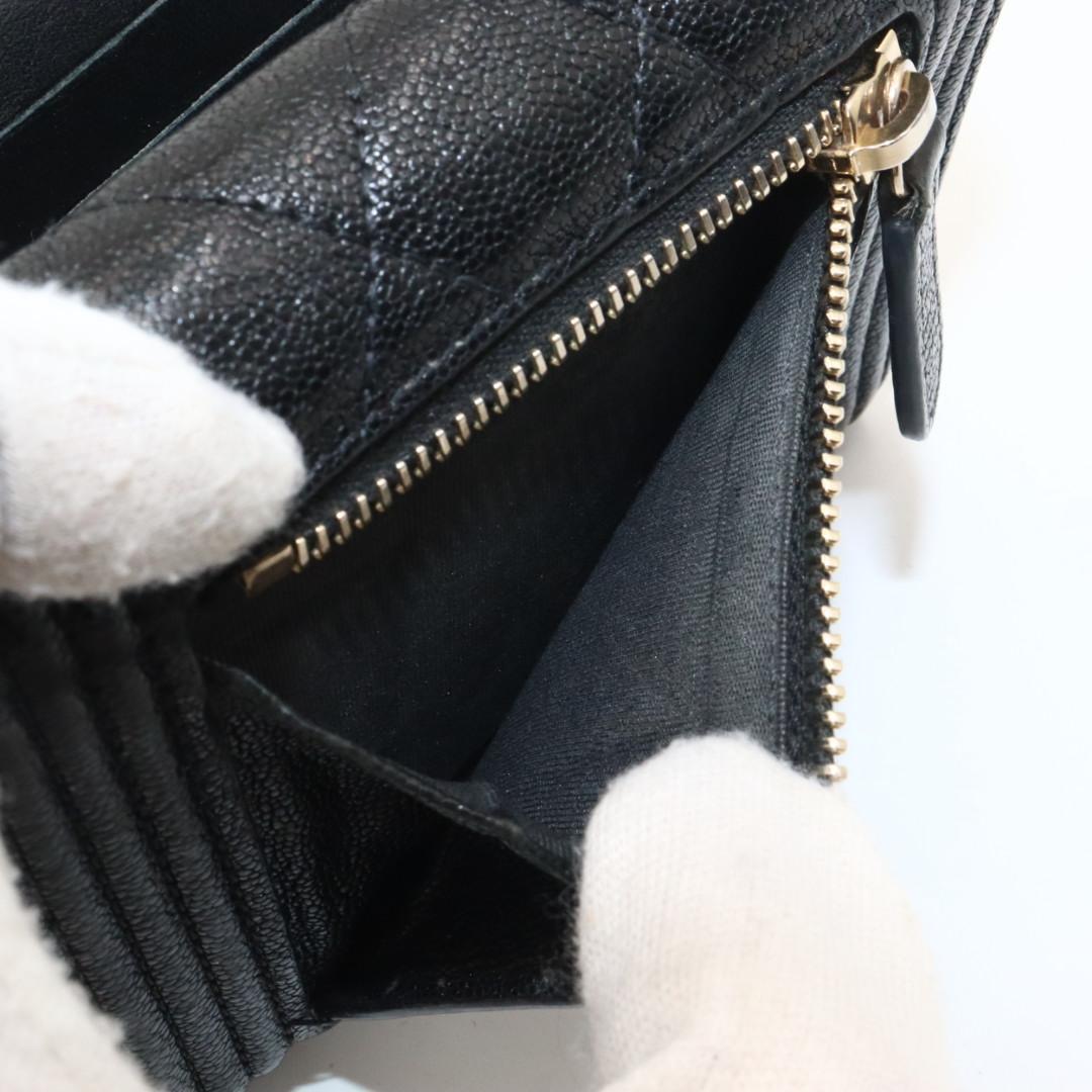美品　シャネル　キャビアスキン　ボーイシャネル　折り財布　ブラック