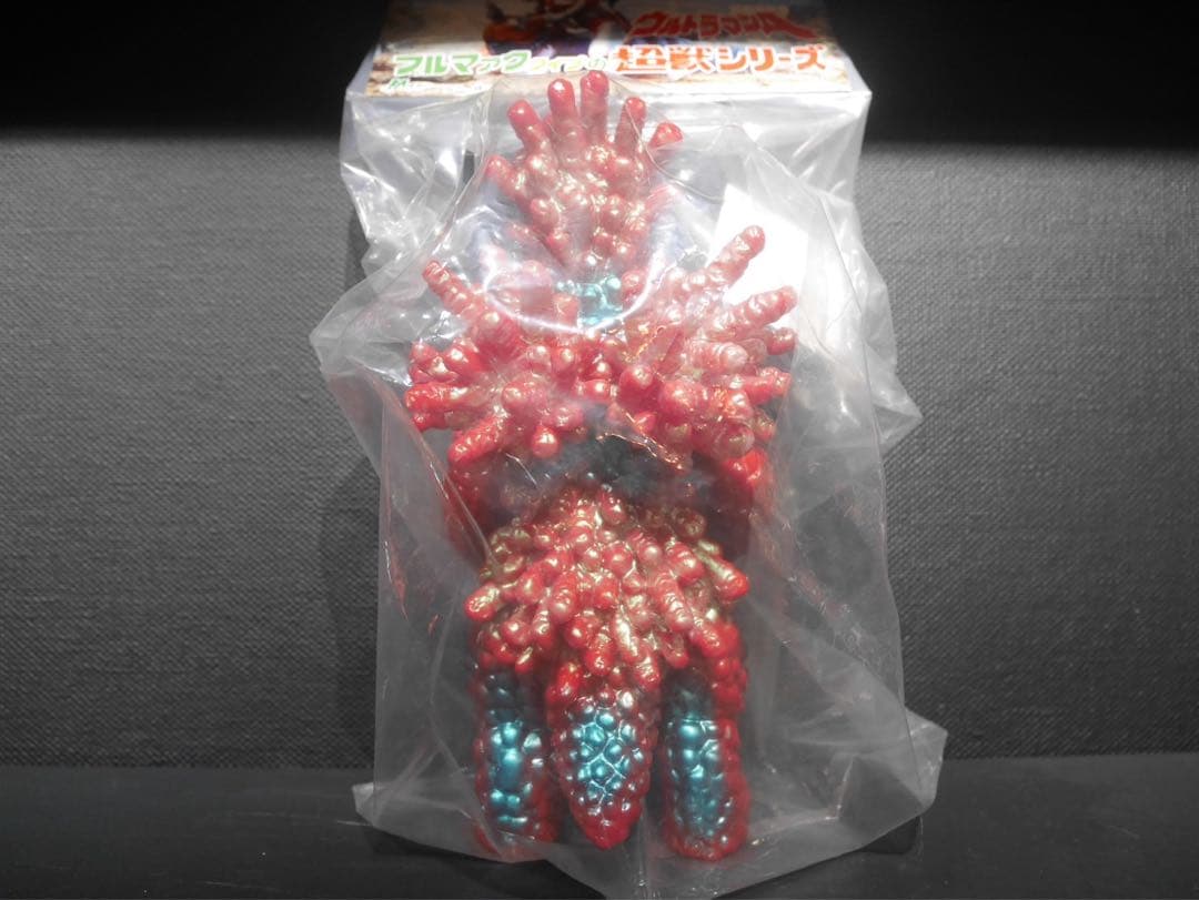 M1号 ブルマァクタイプの超獣シリーズ ベロクロン(ミニTACアロー付)