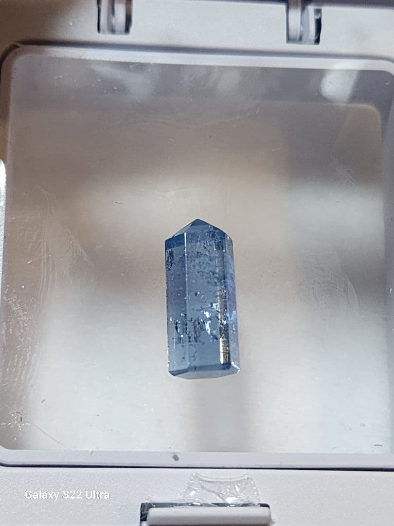 アクアマリン  藍玉高品質でダブルブルー