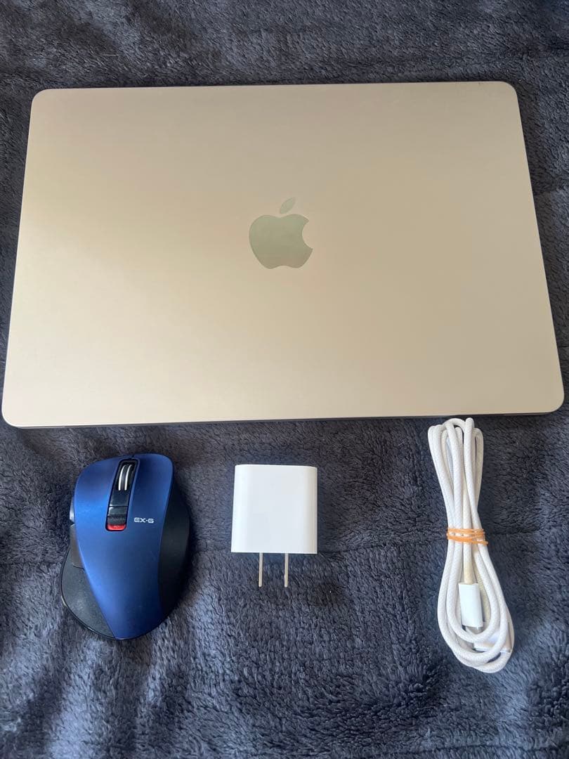 ゴールド MacBook本体 薄型デザイン 付属品完備