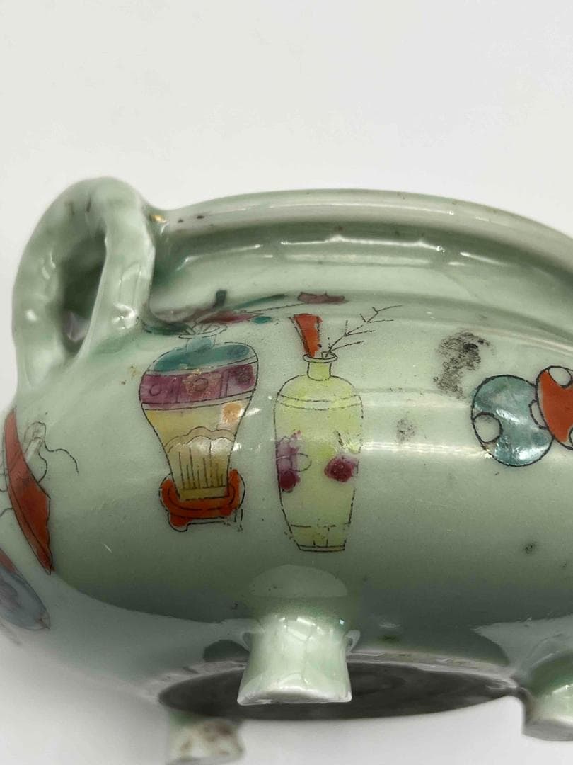 清光緒時代 豆青釉皮球花双系耳三足香炉　【旧家蔵出し】　精密繊細(E-54)