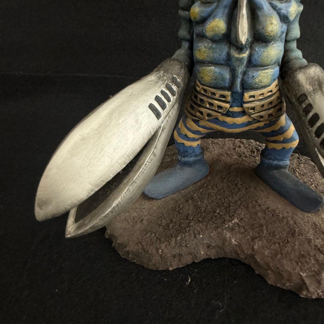 バルタン星人 おとなりのかいじゅう17.5cm フィギュア 台座付 ウルトラマン