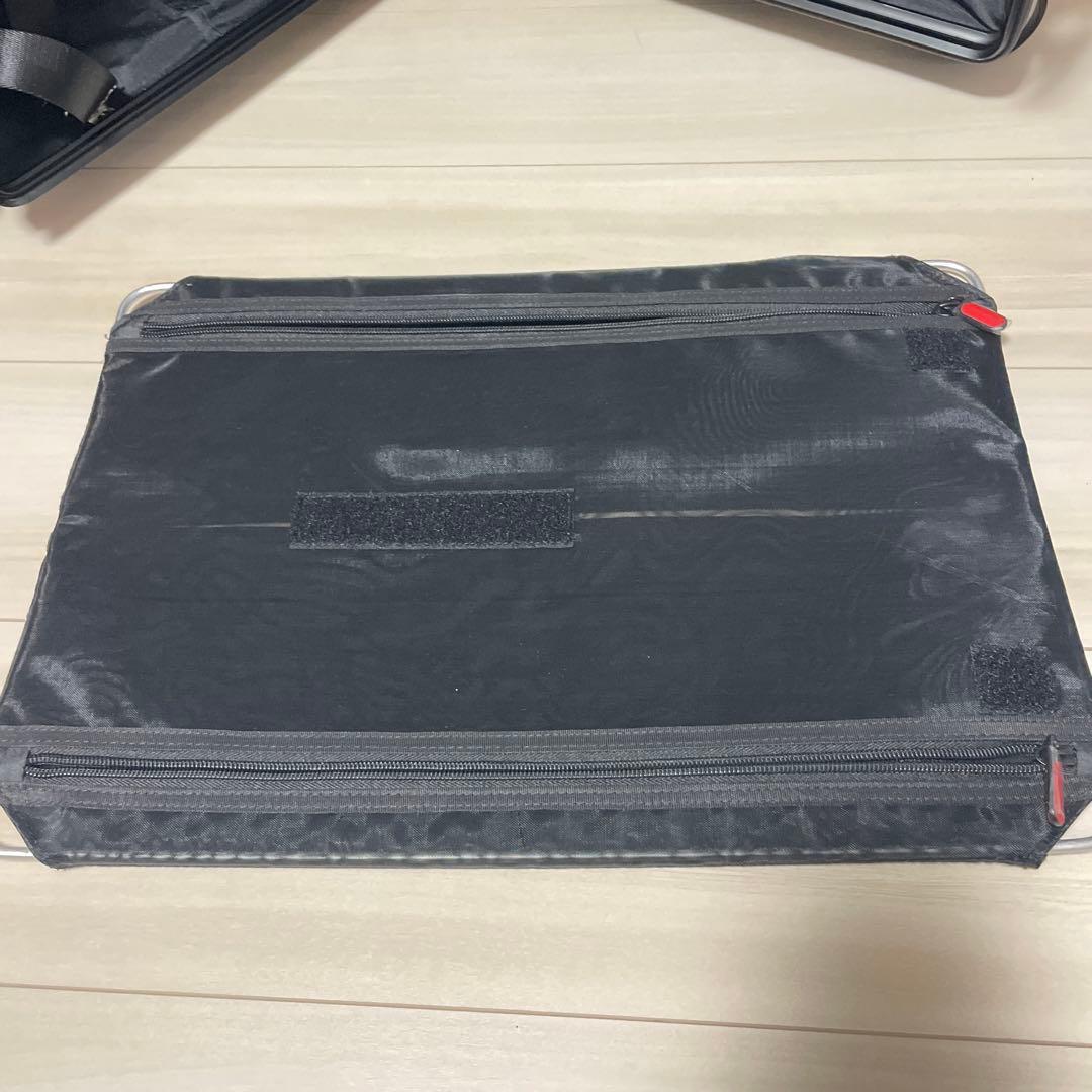 イノベーター　ブラック36L アルミスーツケース