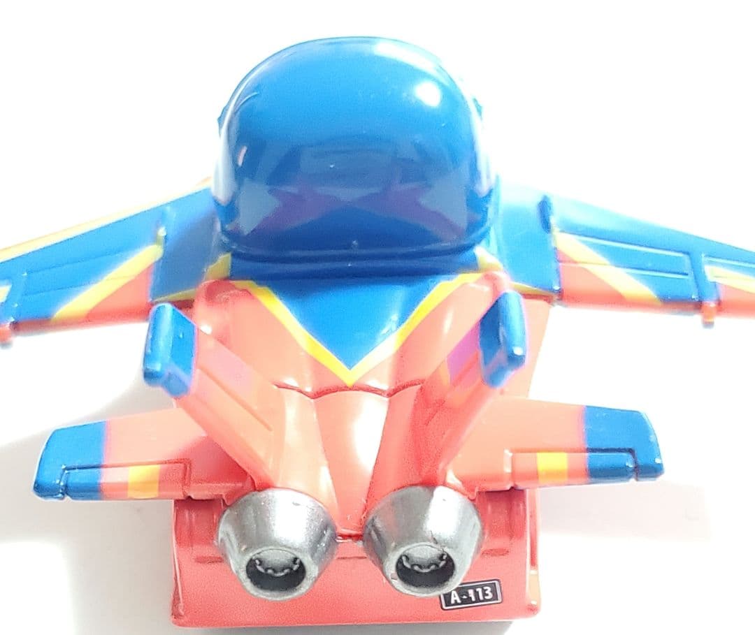 カーズトミカ　マックィーン　メーター　ホークタイプ