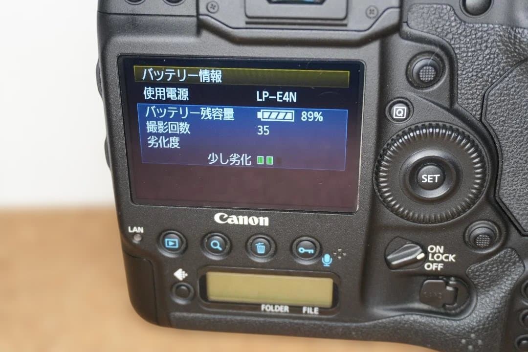EOS 1DX(無印)/純正バッテリ、CFメディア、他付属品