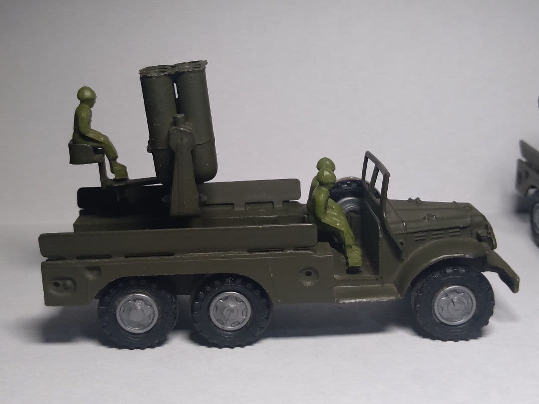 FJ　DODGE　軍用トラック　ミニカー　フランス製