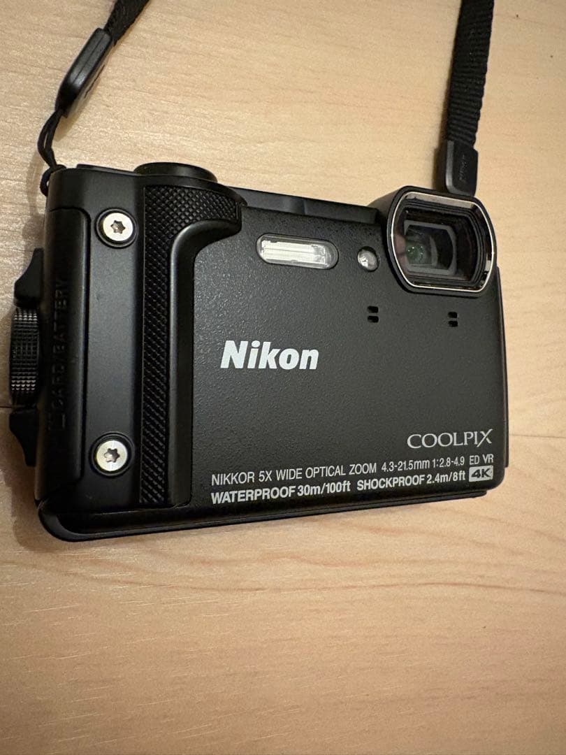 Y*i様 デジタルカメラNikon