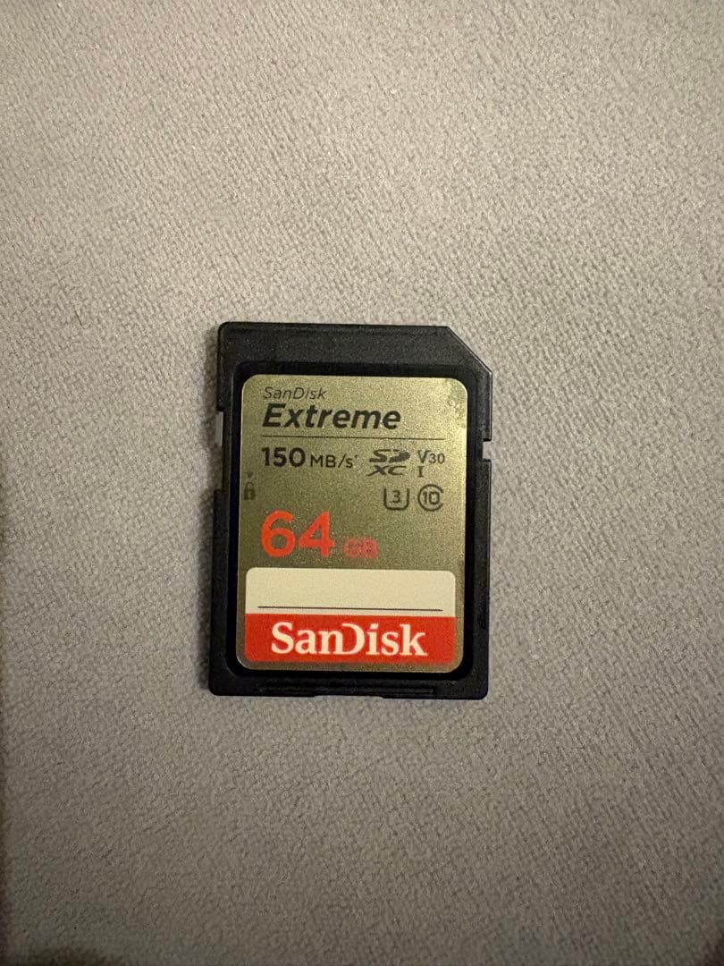 Y*i様 デジタルカメラNikon