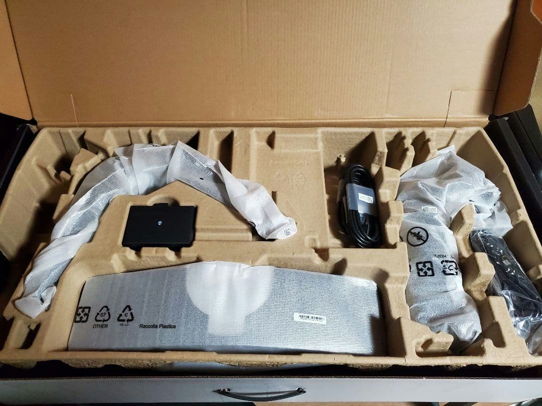 Alienware 34 QD-OLED ゲーミングモニター AW3423DWF