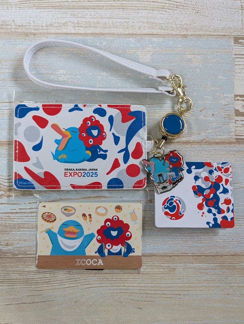 m*☆様 大阪関西万博　限定　ミャクミャク　記念ICOCA 　 合皮パスケース