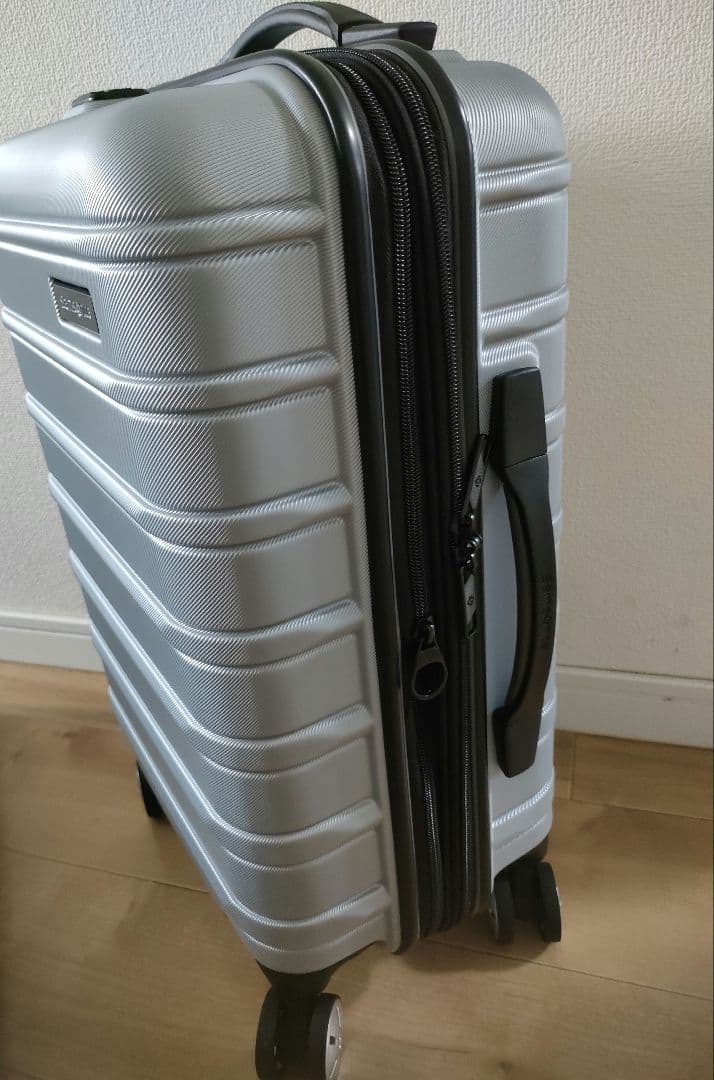 Samsonite 機内持ち込みキャリーケース　1回使用