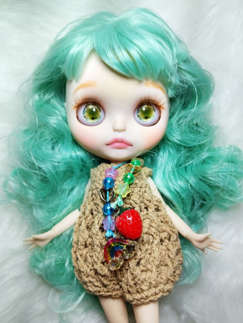 カスタムアイシードール パステルグリーンヘア アウトフィット付き