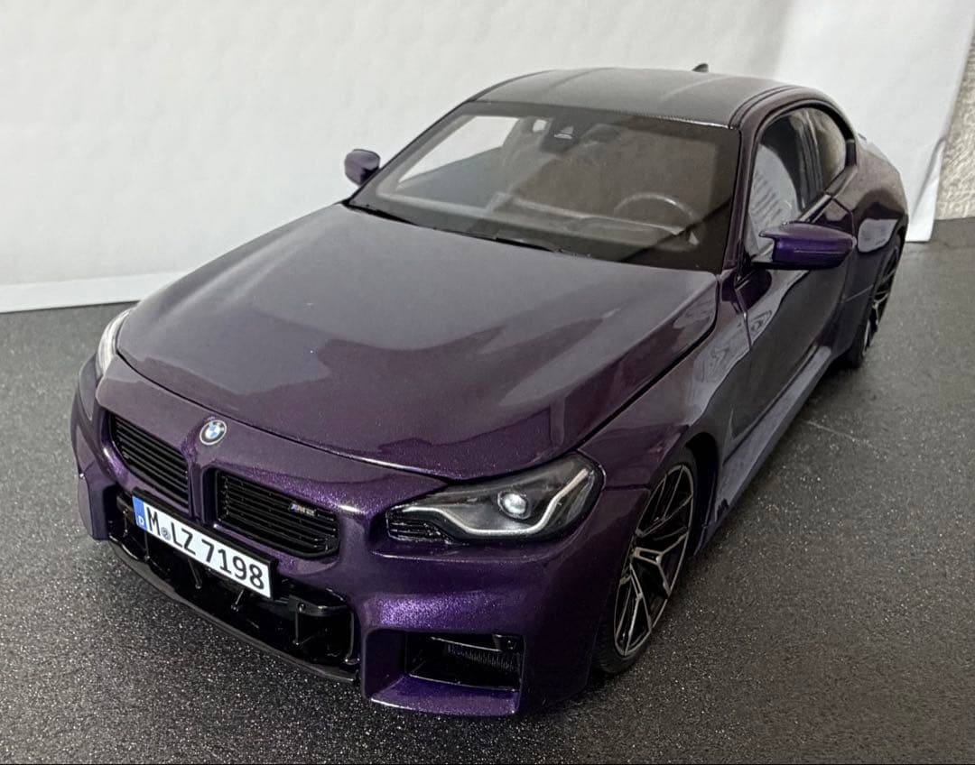 【新品同様】ミニチャンプスBMW M2クーペG87 2023 パープル 1/18