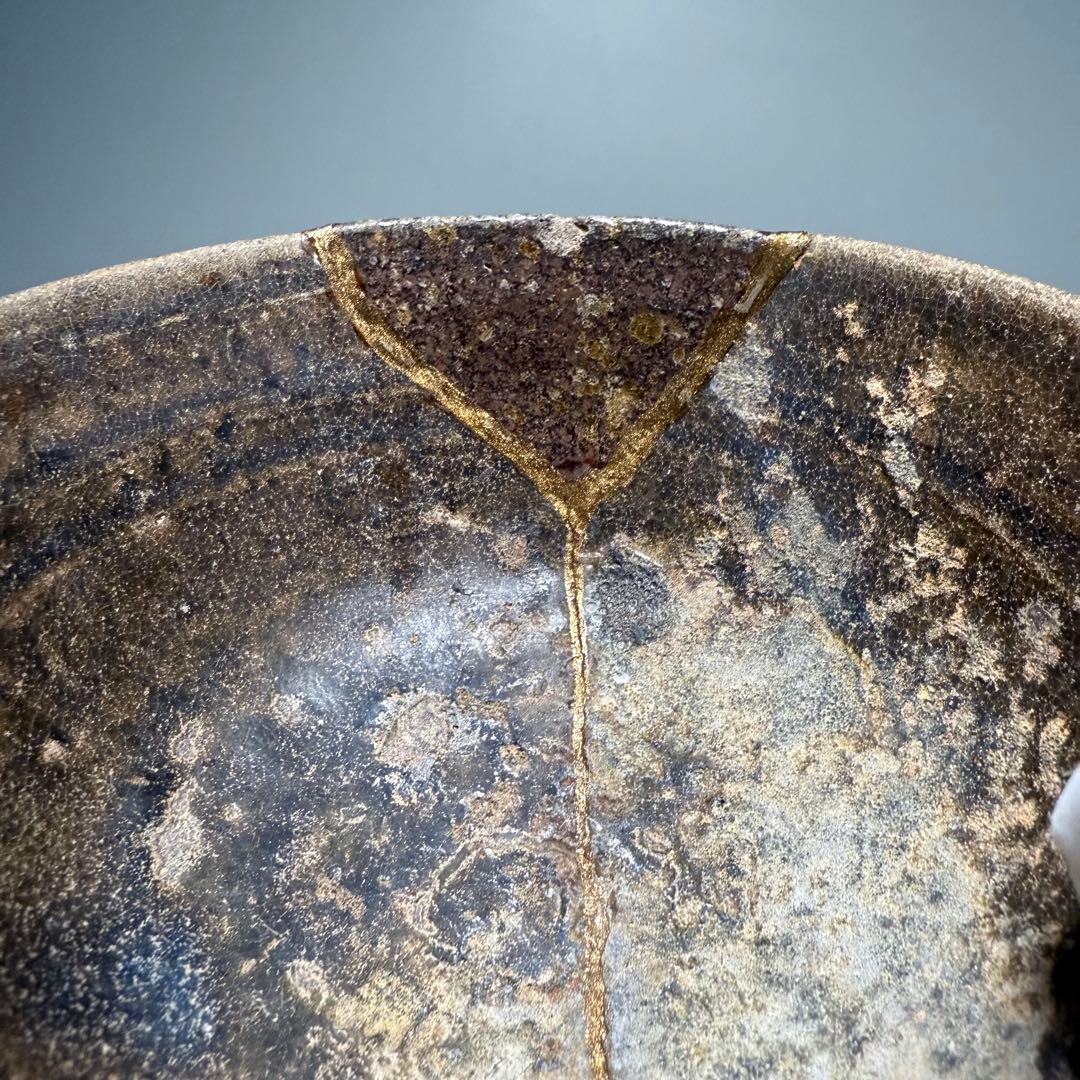 古唐津　黒唐津　小服茶碗　古美術　飴釉薬　蒐集家旧蔵　茶道具　金継ぎ　飴釉