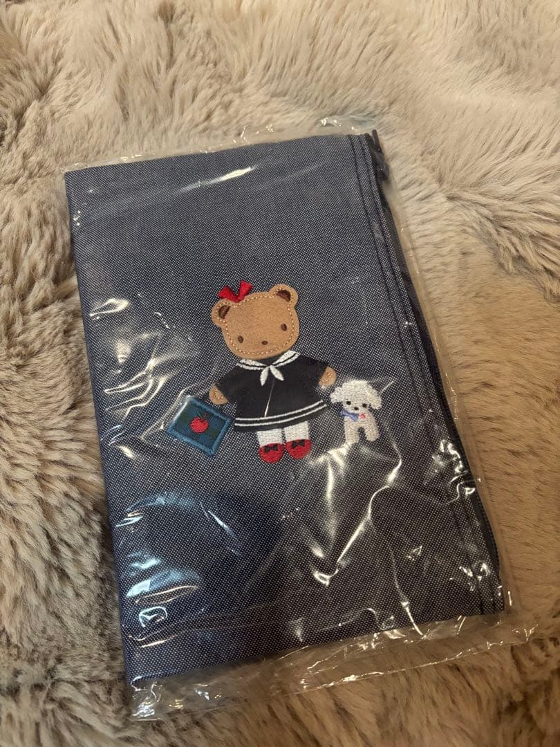 familiar ファミリア　マルチポーチ