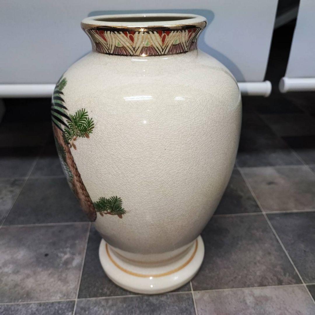 薩摩焼き　白薩摩　陶器　細絵　金彩　鷹に松紋　花瓶