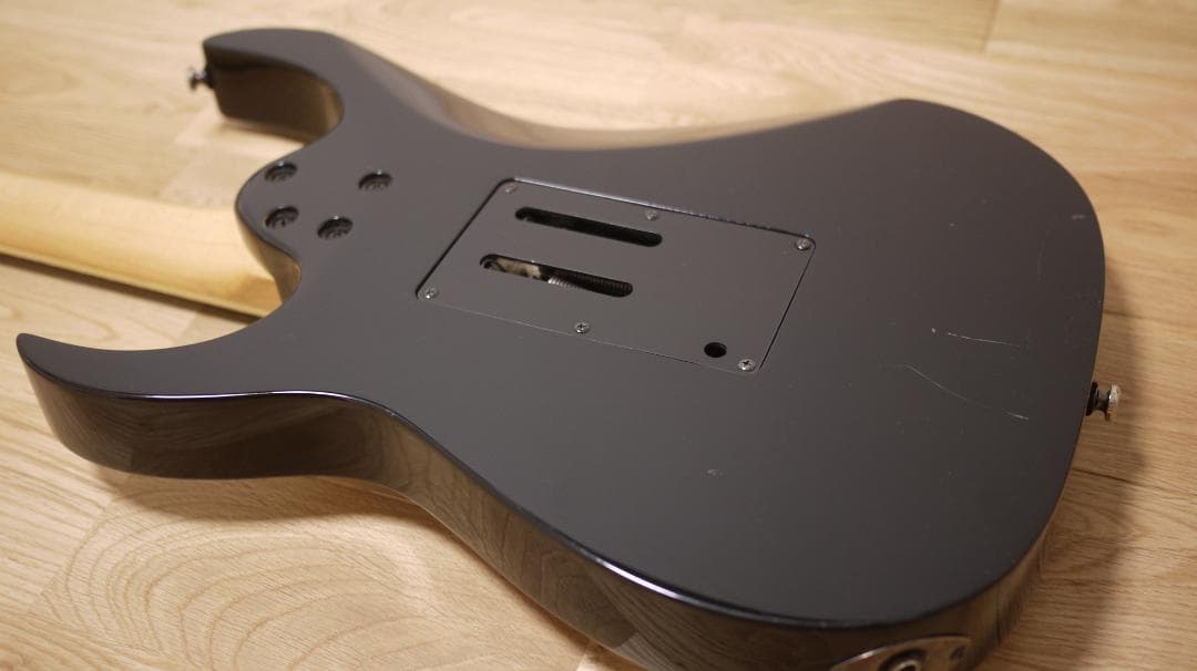Ibanez RG350EX BK ピックガード2枚付属(おまけ)