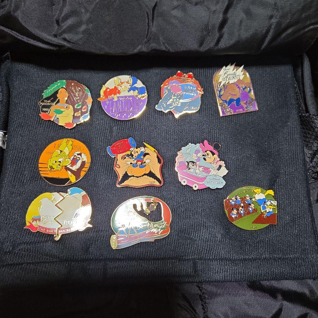 ディズニーピンバッチバックごと
