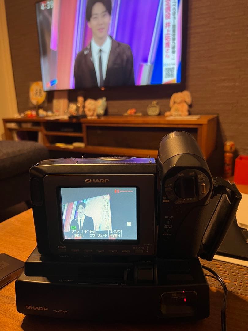 値下 シャープ液晶ビューカムVideo.Hi8高画質標準再生 8ミリビデオカメラ