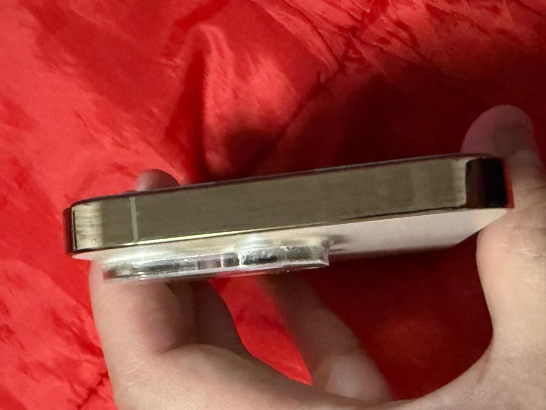 美品 iPhone14 pro ゴールド 256GB 77% SIMフリー